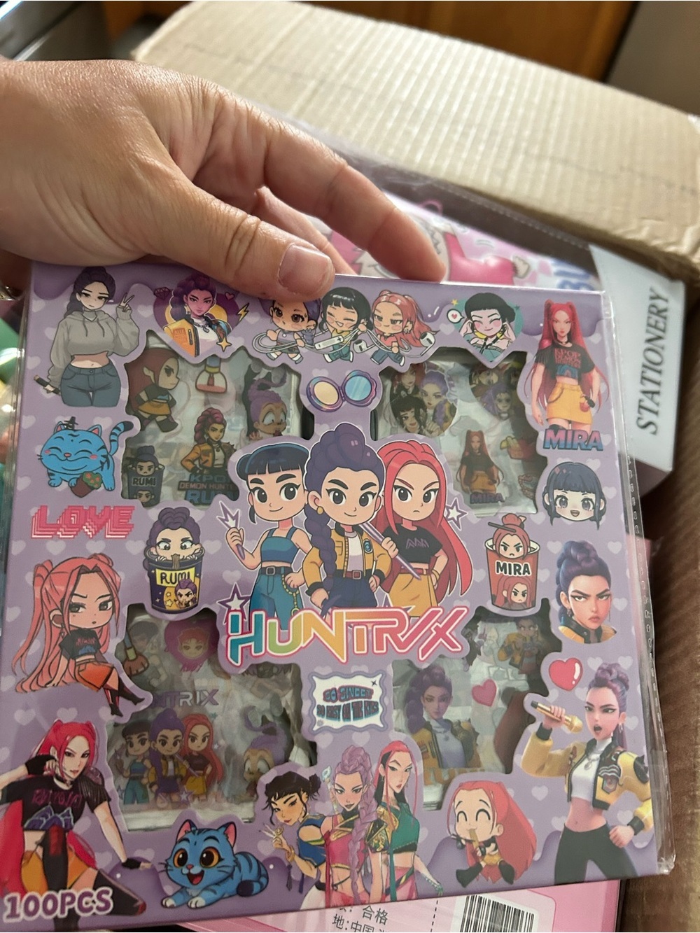Crazy box k-pop, Sanrio and HK huge lot - Picture 5 of 7
